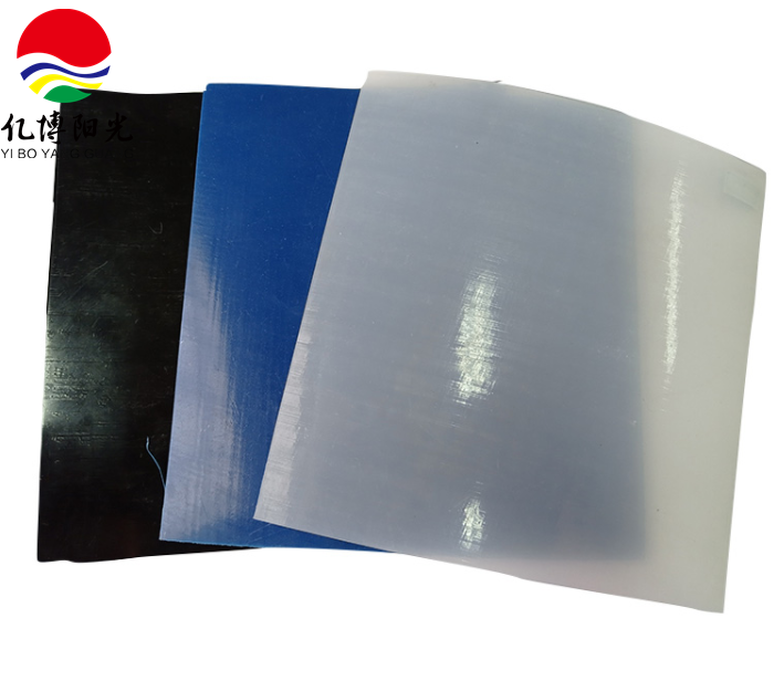 Гладкая геомембрана