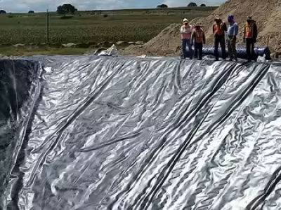 Fabricación de geomembranas y revestimientos de geomembrana de HDPE