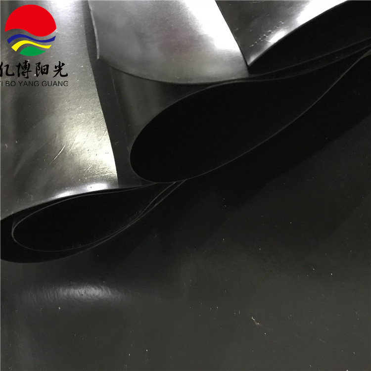 Цена на геомембрану из полиэтилена высокой плотности (HDPE)