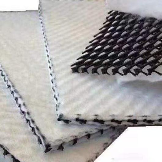 Прочная геокомпозитная дренажная сетка