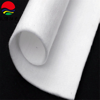 Нетканый геотекстиль из полиэфирного штапельного волокна