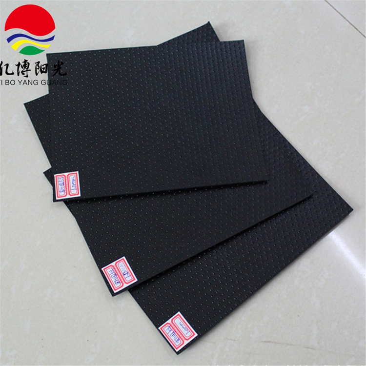 Geomembran HDPE Bertekstur 1mm