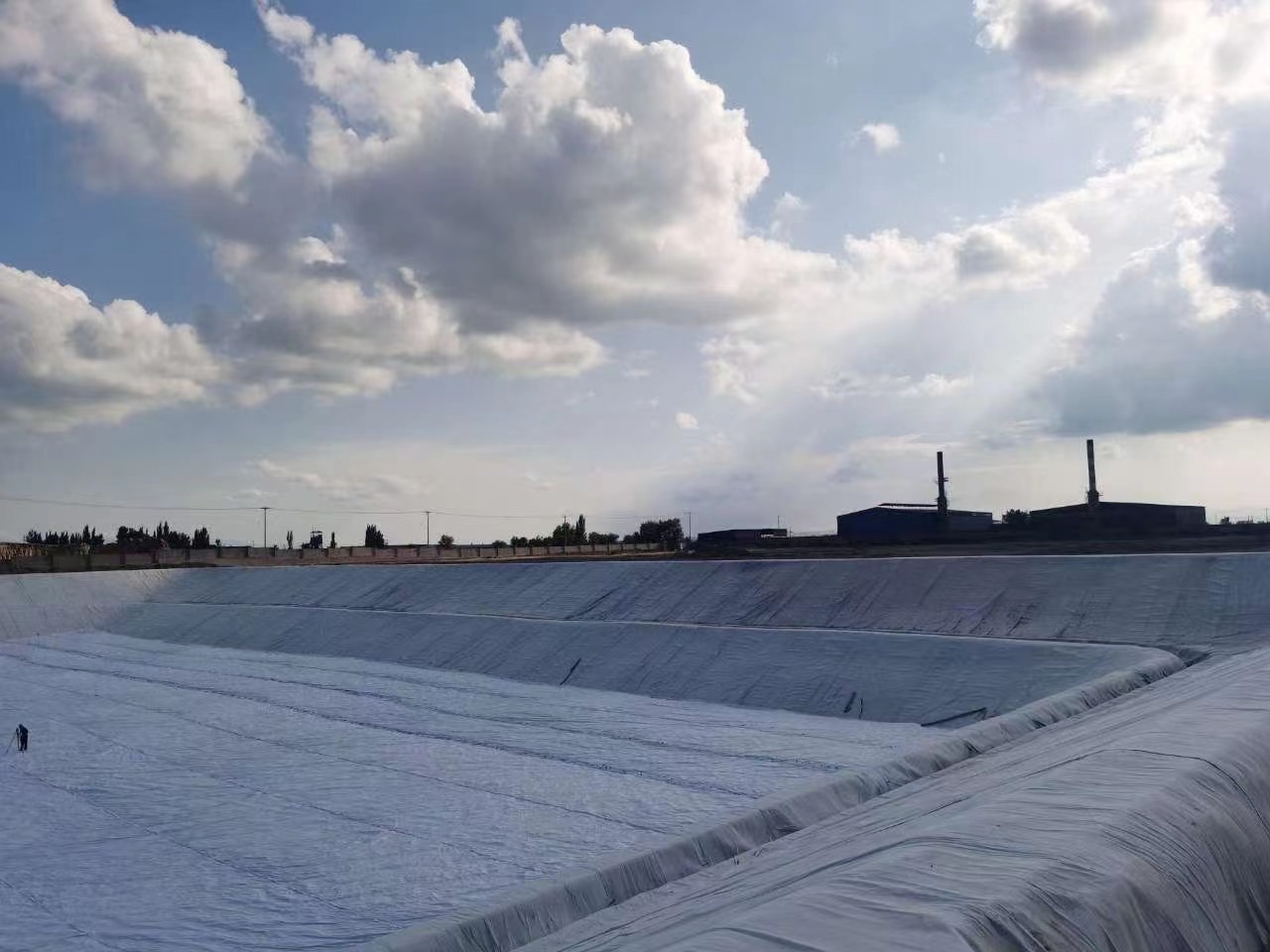 Jaring Drainase Komposit: Terbuat dari?