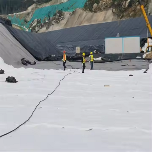 جيوتكستايل بوليستر أبيض