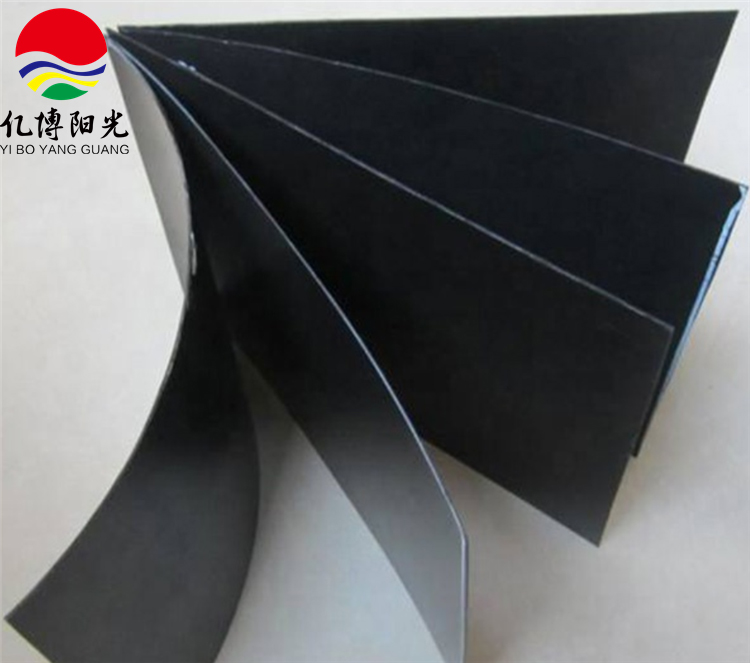 Geomembrana de HDPE resistente al desgarro